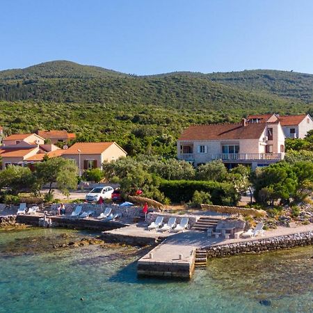 Apartments Mak Račišće Bagian luar foto