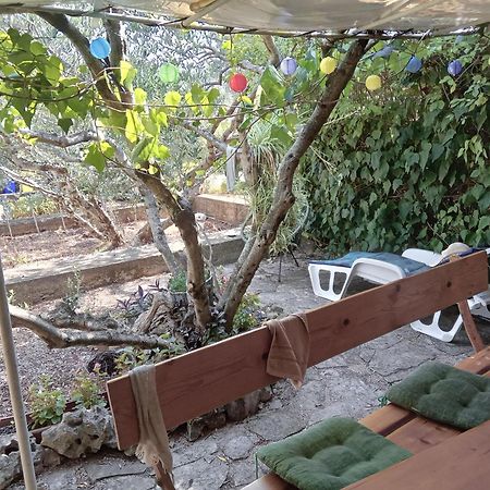 Apartments Mak Račišće Bagian luar foto