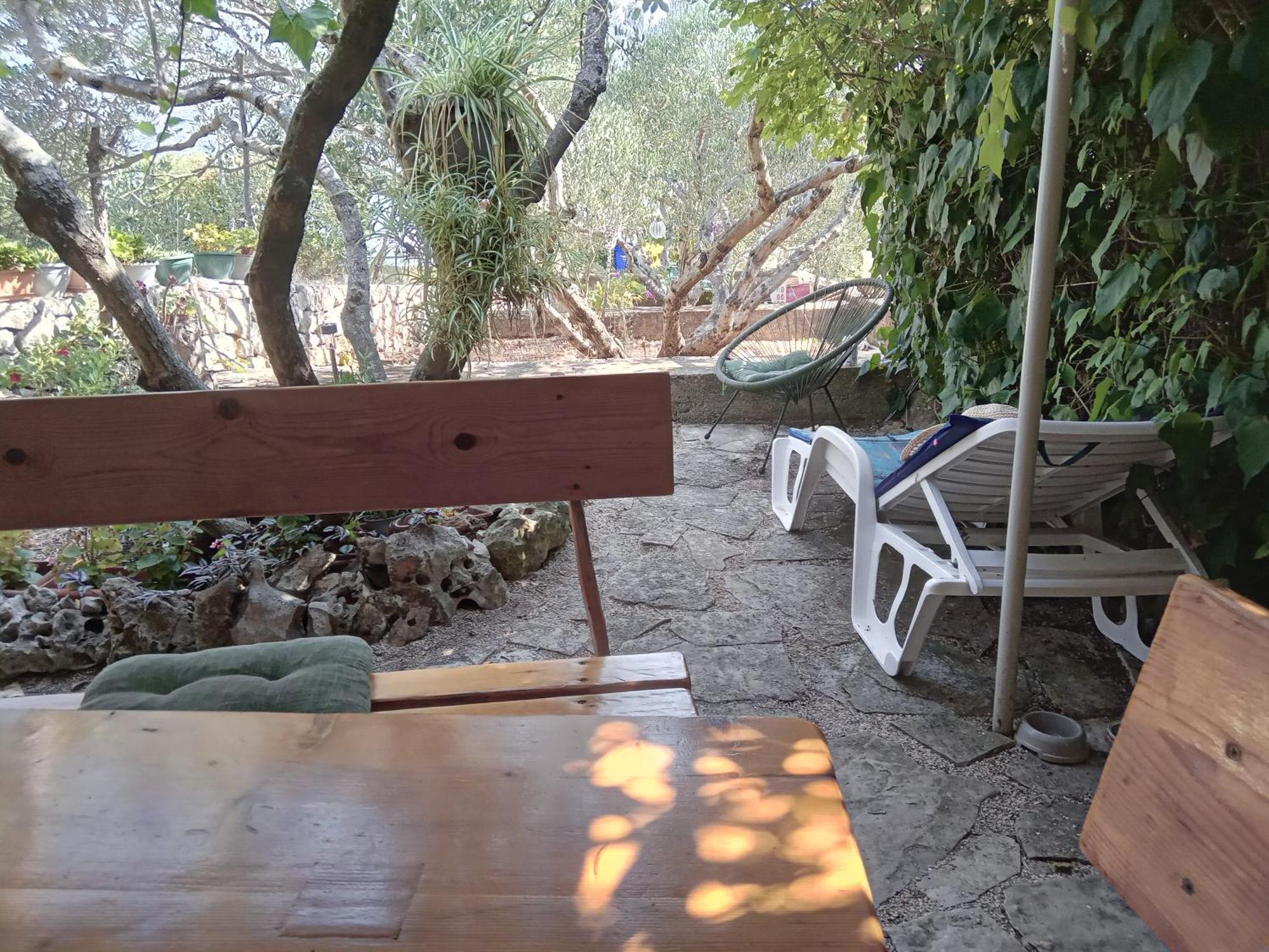 Apartments Mak Račišće Bagian luar foto